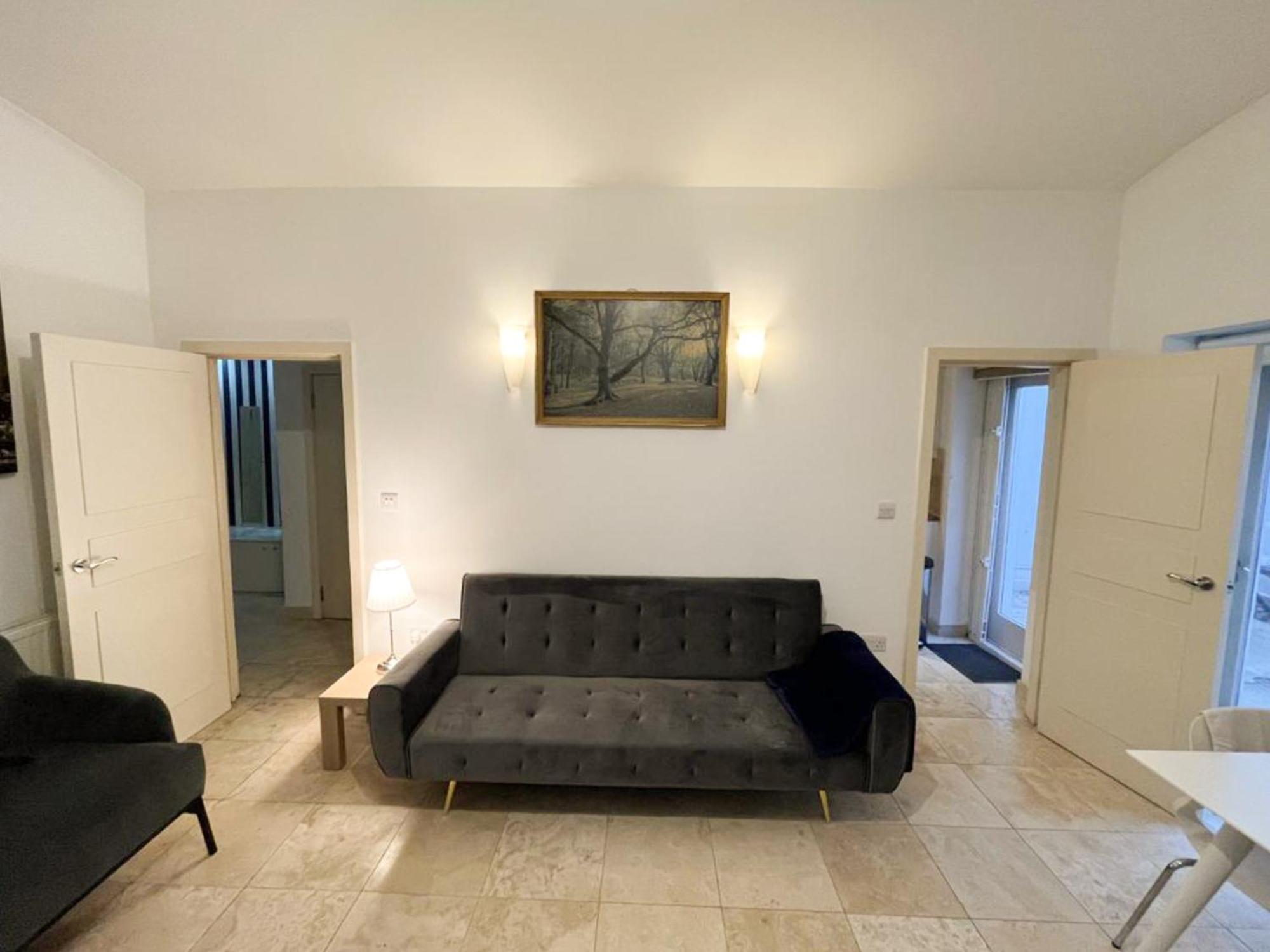 Apartment Moments From Hyde Park London Eksteriør billede